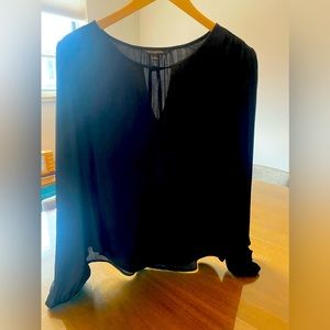 Banana Republic black silky bohemian top L